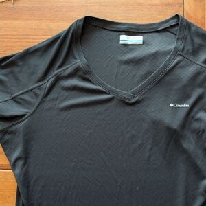Columbia Black V-Neck T-Shirt